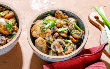 Куряче філе з грибами на палачинтовки