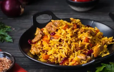 Рис з м'ясо та овочами