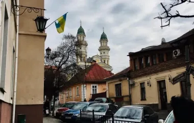 Ужгород — європейське місто з ароматом кави та шовдаря 🏰 