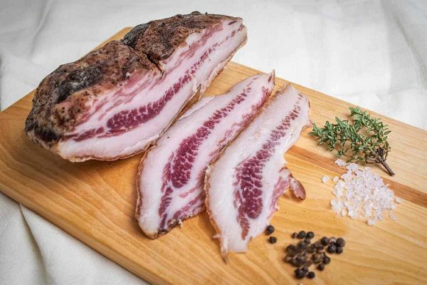 Гуанчеле (Guanciale) итальянский деликатес